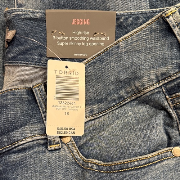 Torrid Women's Blue Skinny Jeans - Picture 3 of 3
